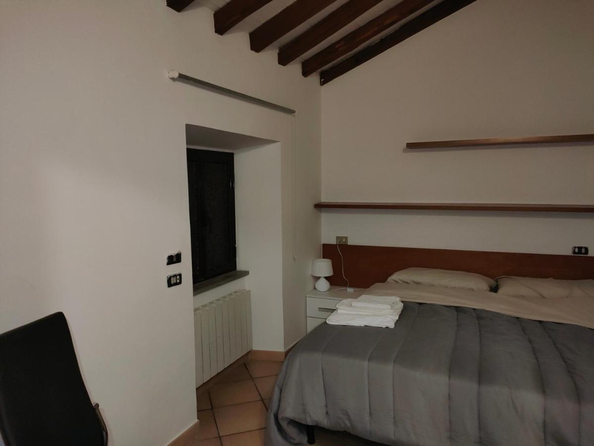 Francigena Viterbo Apartment Con Parcheggio Gratuito A Soli 2 Minuti Buitenkant foto