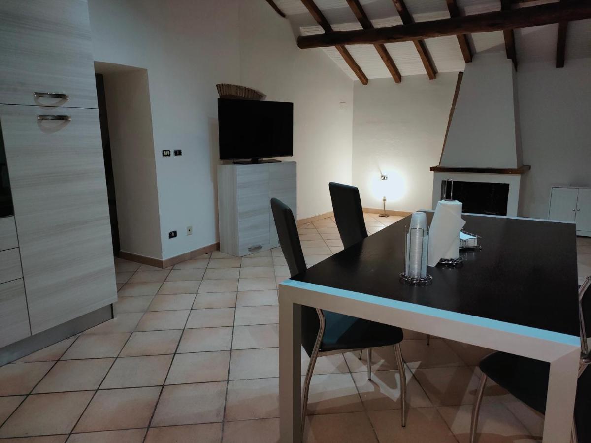 Francigena Viterbo Apartment Con Parcheggio Gratuito A Soli 2 Minuti Buitenkant foto