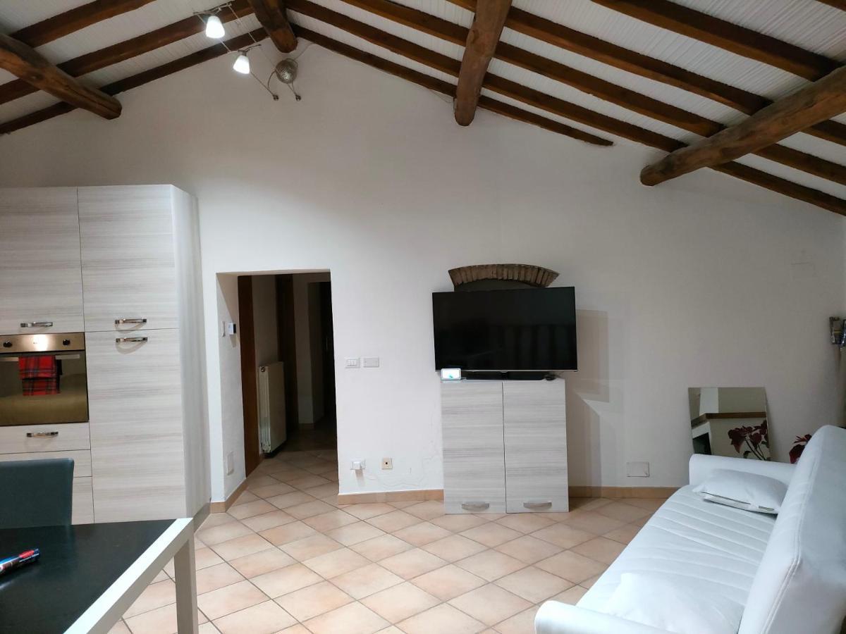 Francigena Viterbo Apartment Con Parcheggio Gratuito A Soli 2 Minuti Buitenkant foto